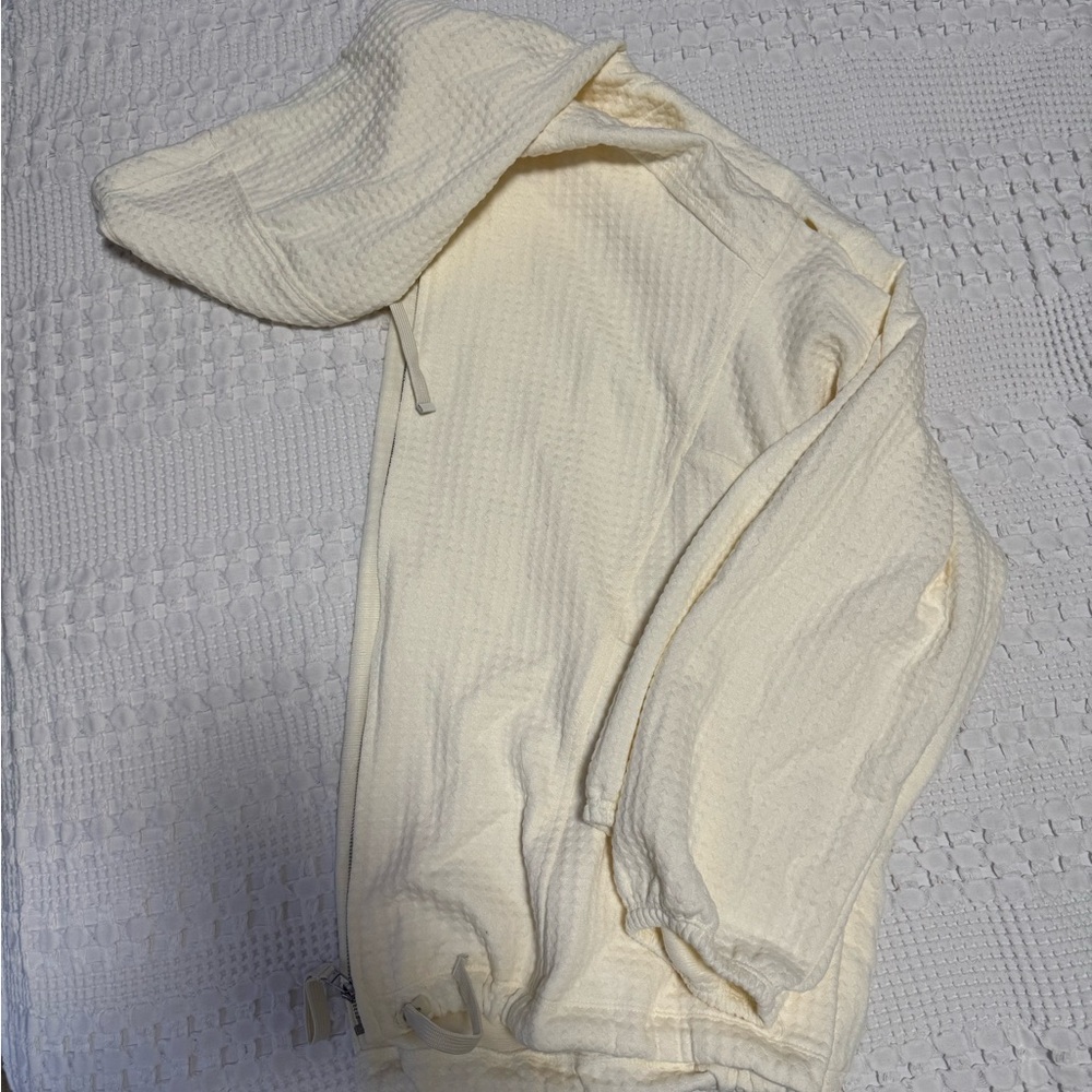 Max Studio Cream Textured Hoodie Size L - Picture 4 of 5